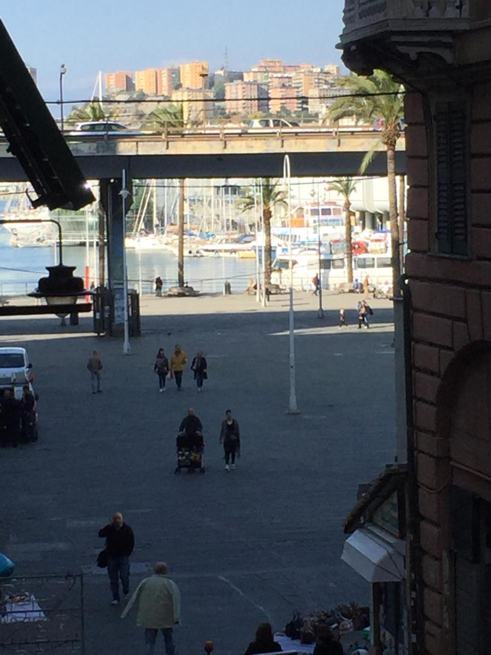 Vacanza Al Ponte Reale Genua Exteriör bild