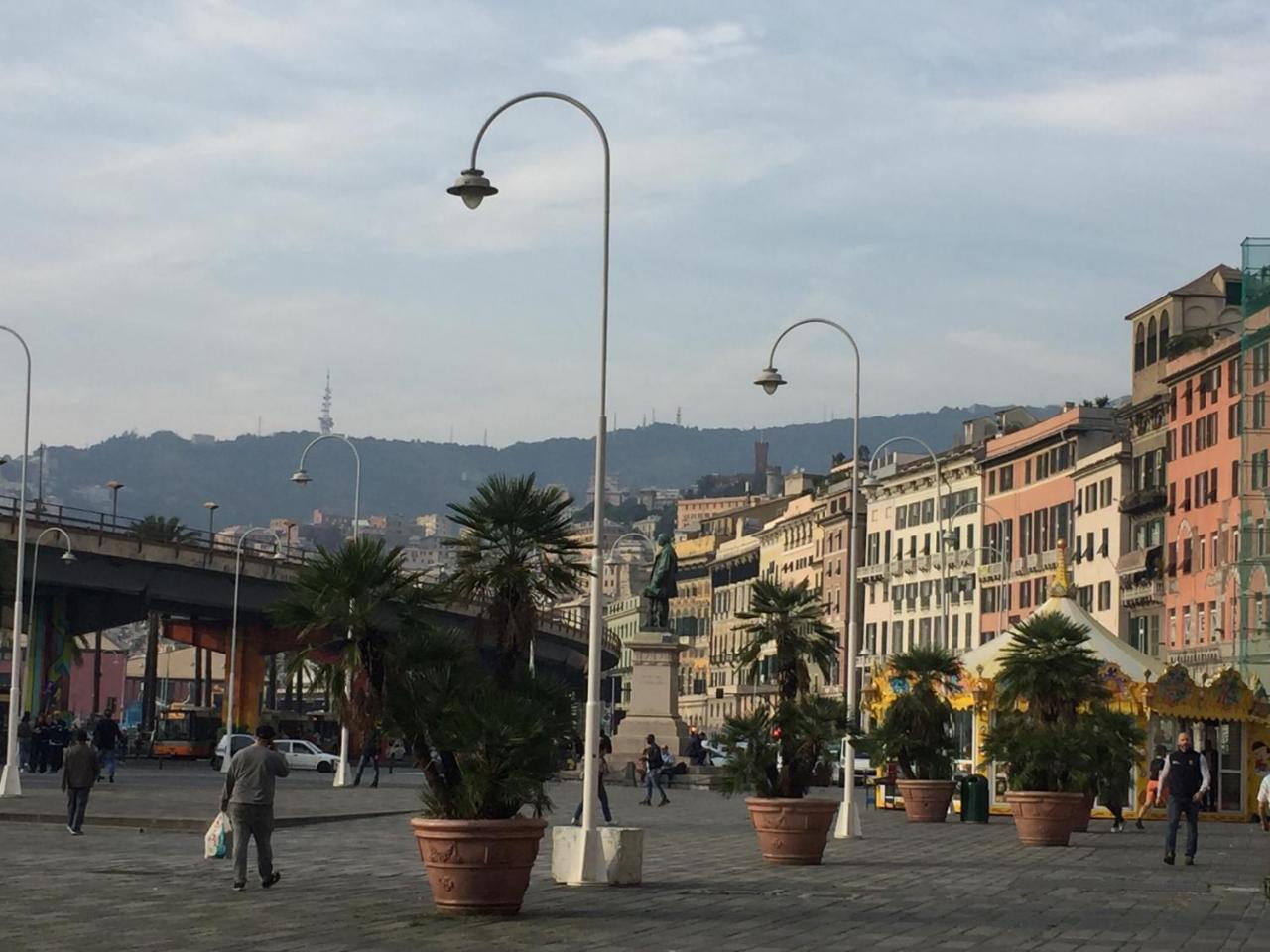 Vacanza Al Ponte Reale Genua Exteriör bild